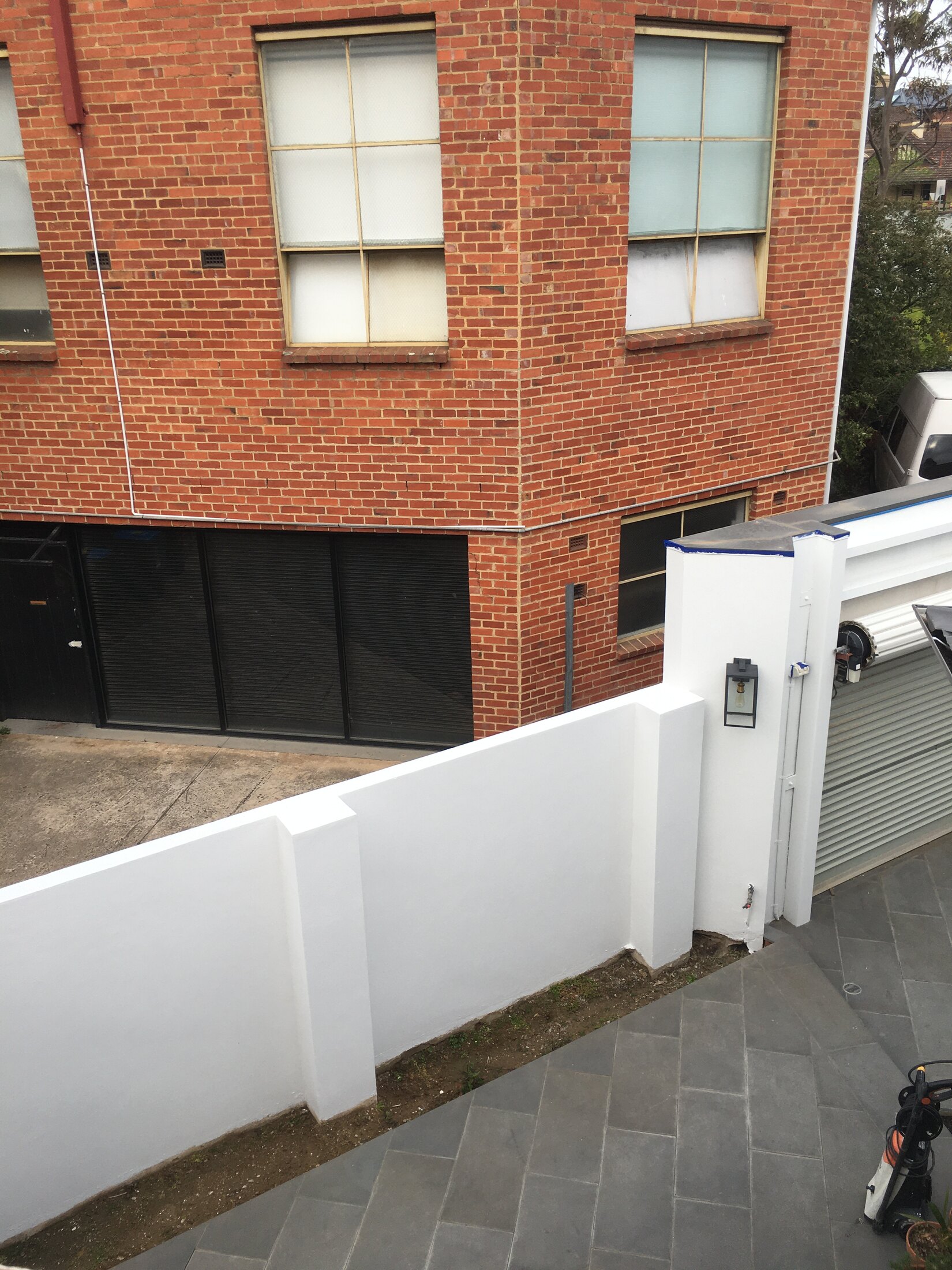 Fresh exterior painting finish by Fix Home